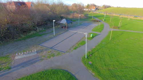 Luftaufnahme Bouleanlage Scheunenpark